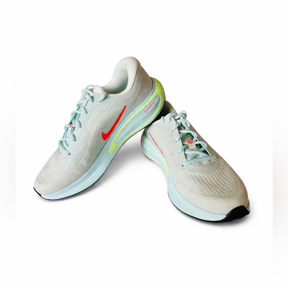 Nike ComfiRide Sneakers White Mint Coral Running‎ Shoes Size 11